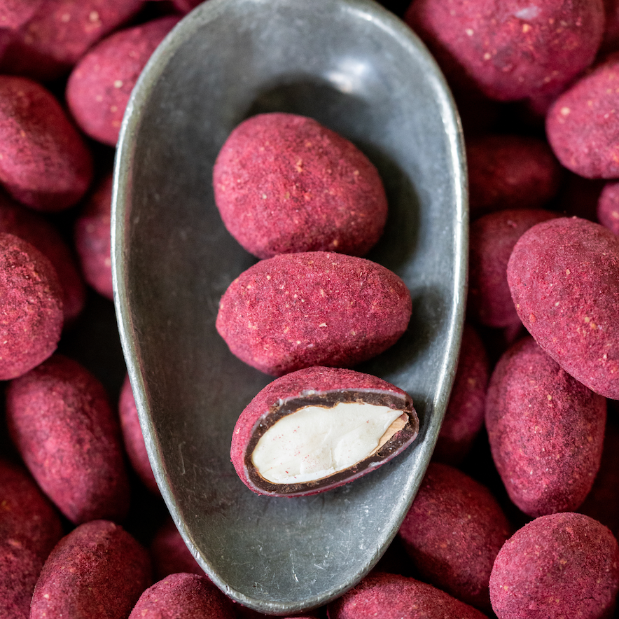 Mandler med chokolade og hindbær, 500 gram, økologisk